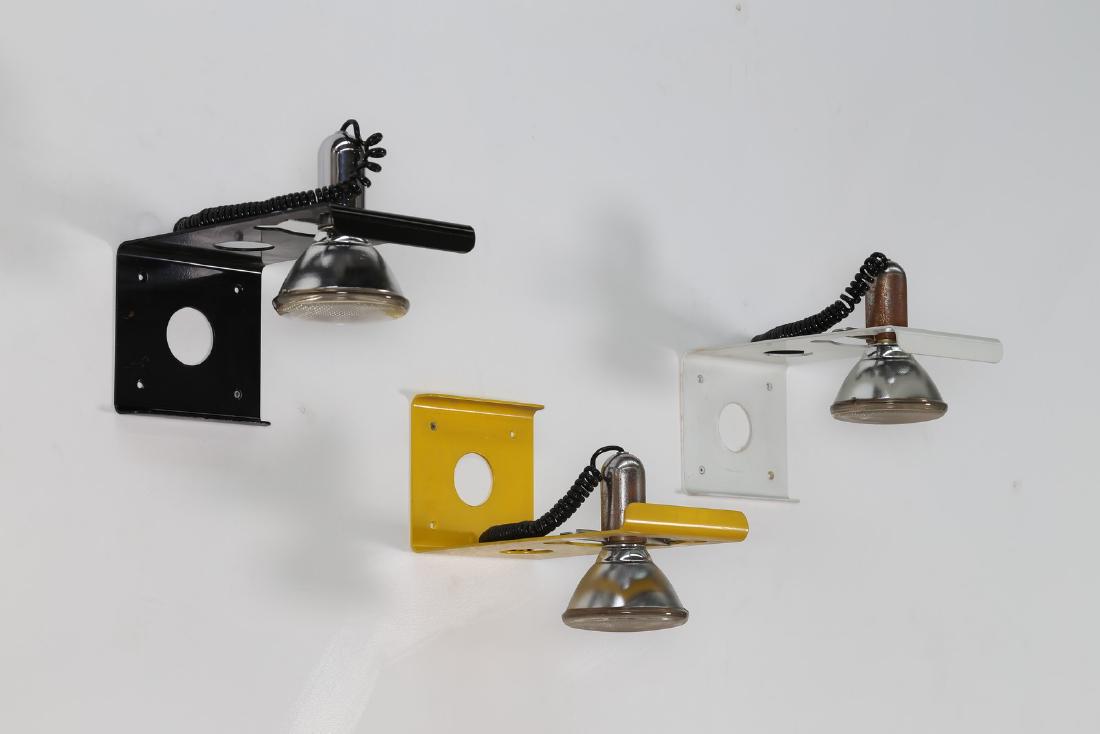 EZIO DIDONE Tre lampade da parete in metallo laccato e (1 of 5)