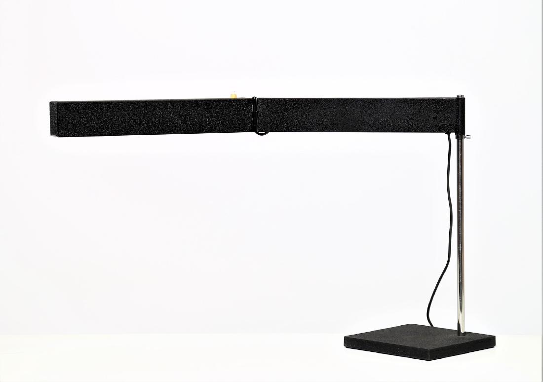 DIETER WAECKERLIN Table lamp in chromed metal, Saffa: Table lamp in chromed metal, Saffa model, 1960s. . Cm 84,00 x 52,00 x 21,00.