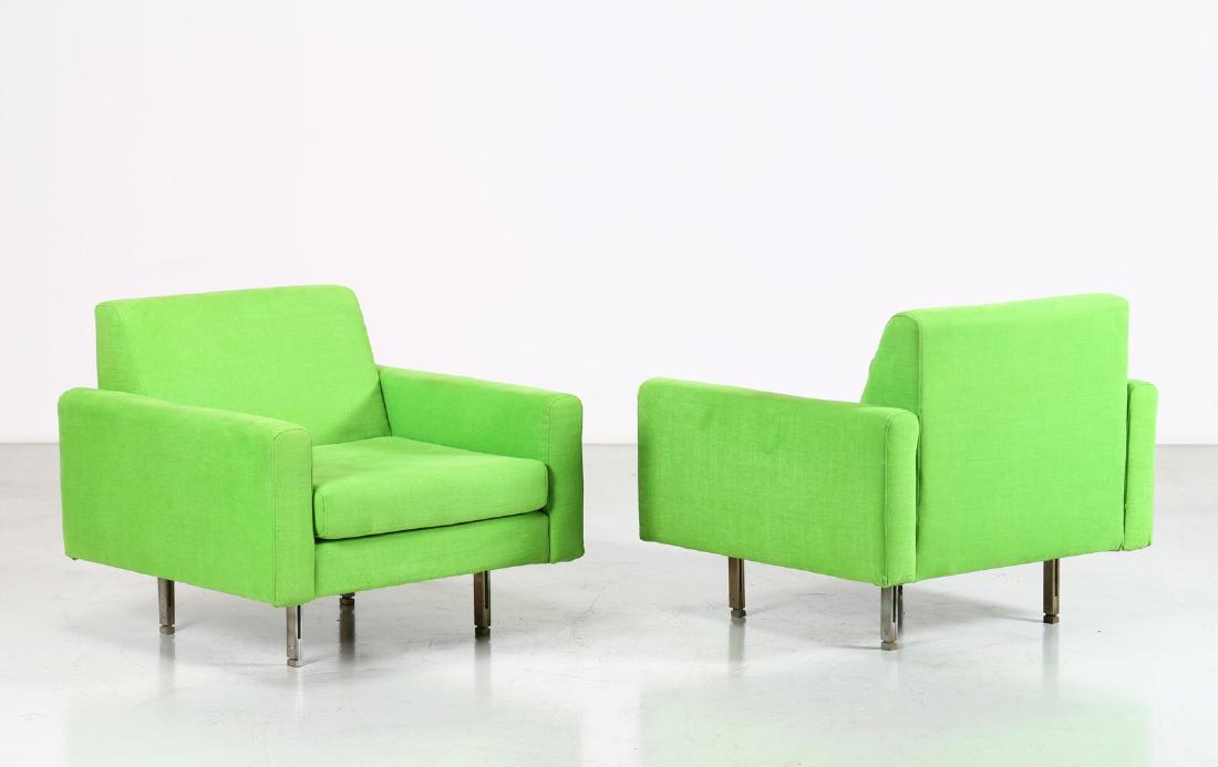 GASTONE RINALDI Pair of armchairs mod. P90C. (1 of 6)