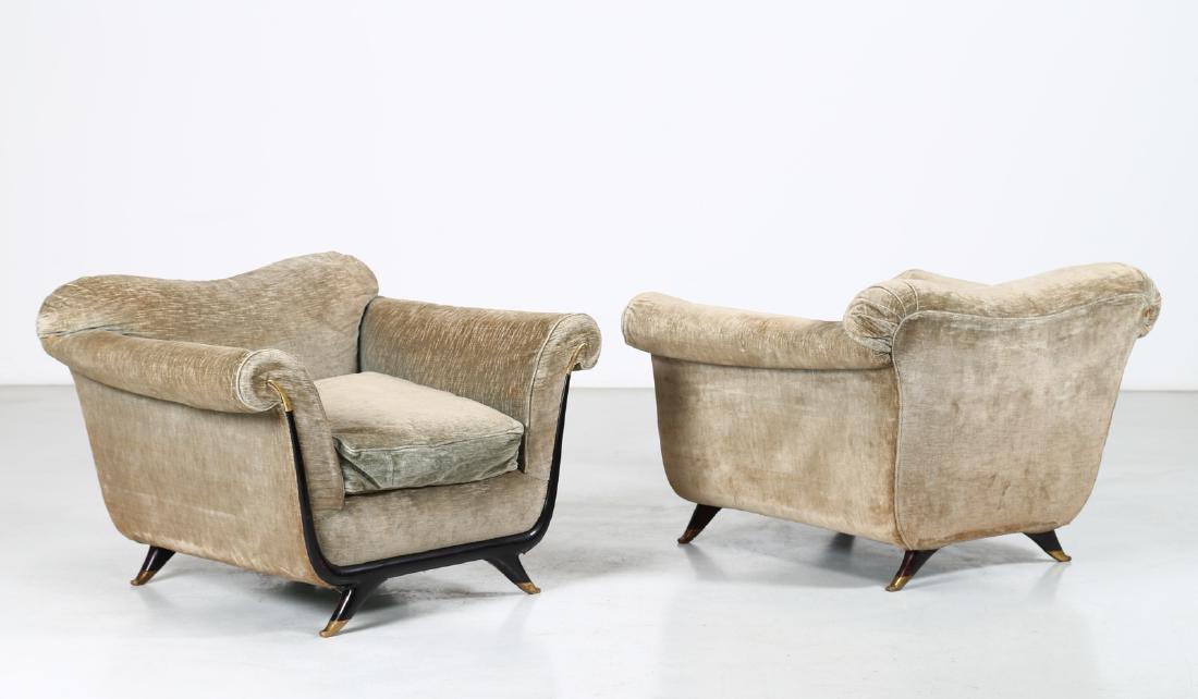 GUGLIELMO ULRICH Pair of armchairs. (1 of 8)