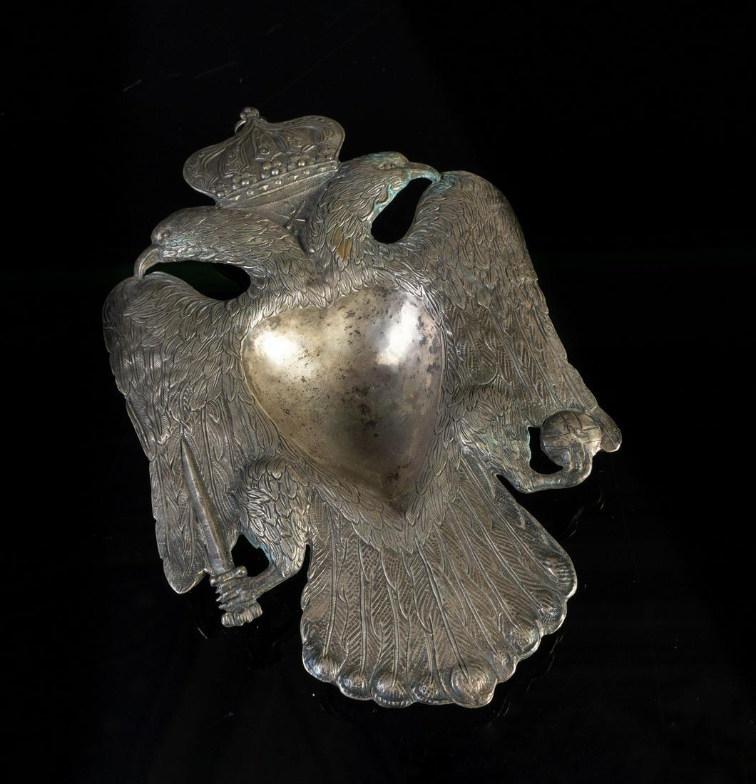 Arte Islamica  A silver double headed eagle shaped (1 of 5)