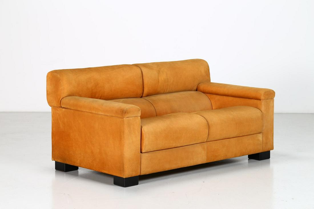 TECNO  Sofa. (1 of 6)