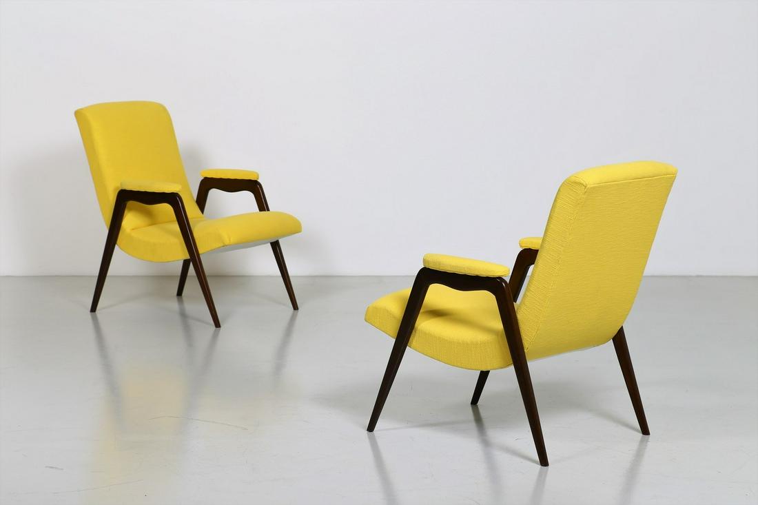 MANIFATTURA ITALIANA  Pair of armchairs (2). (1 of 7)