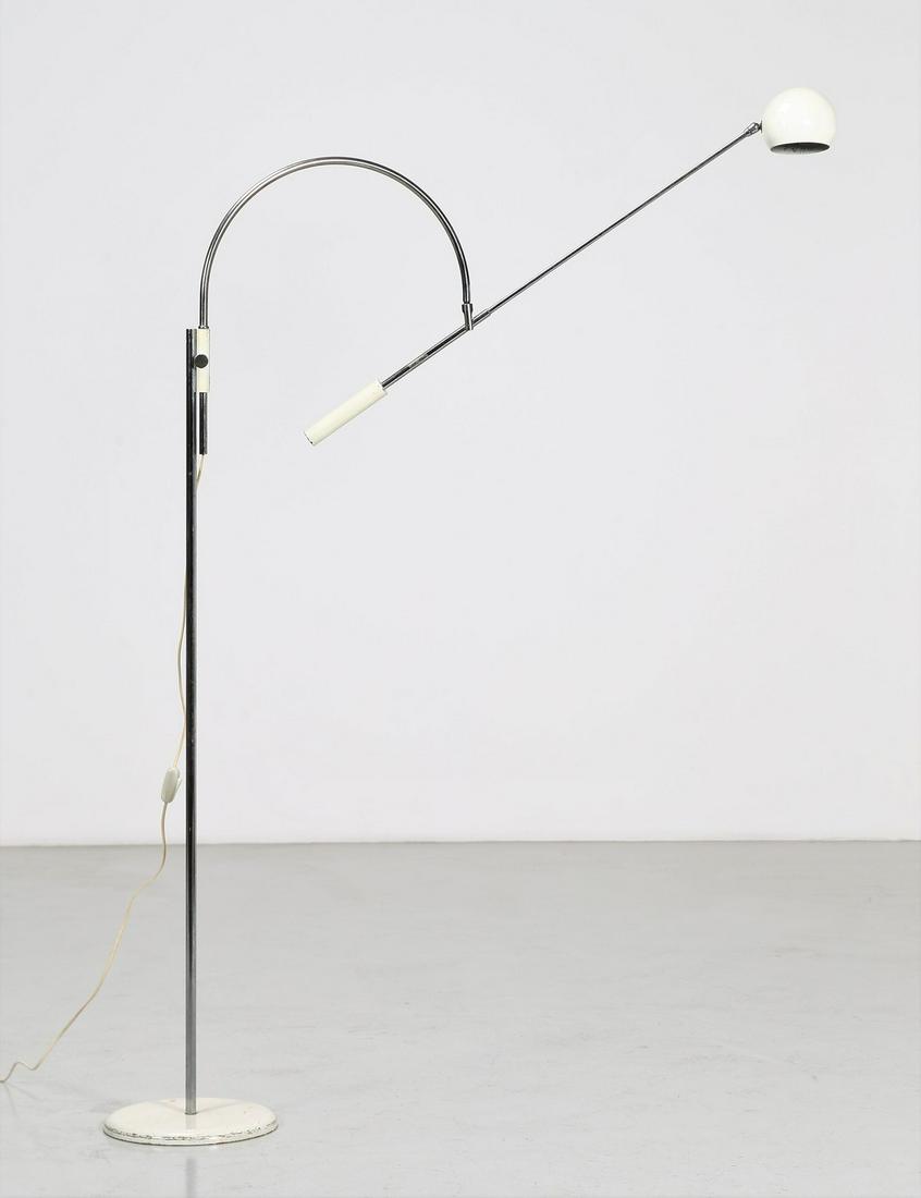 ROBERT SONNEMAN Floor lamp.: Floor lamp. Painted metal and chrome. Cm 85,00 x 170,00 x 30,00. Orbiter model, 70s.