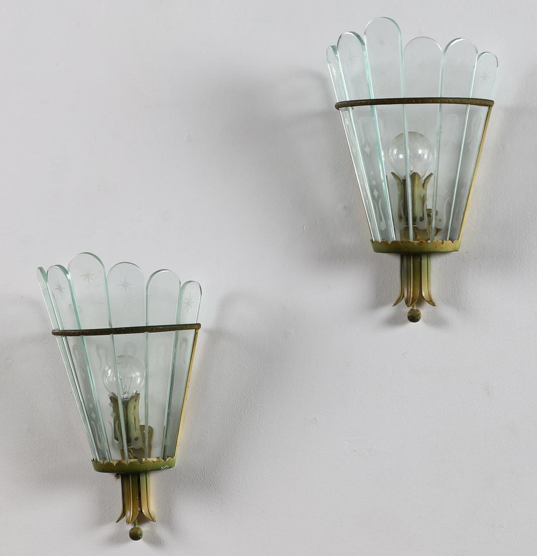 MANIFATTURA ITALIANA Pair of wall lights, 40s. (2).: ITALIAN WORK Pair of wall lights, 40s. (2). Brass and cut crystal.. Cm 18,00 x 32,00 x 9,00.