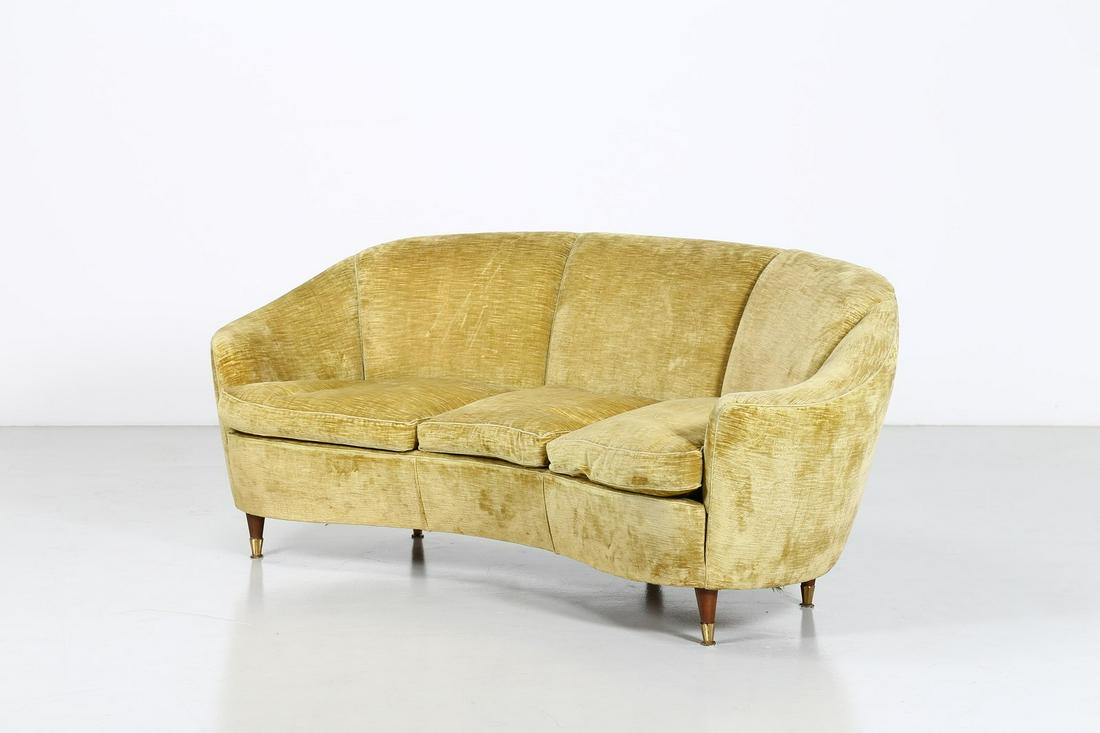 MANIFATTURA ITALIANA Sofa, 50s.: ITALIAN WORK Sofa, 50s. Wood and padded fabric. Cm 205,00 x 83,00 x 100,00.