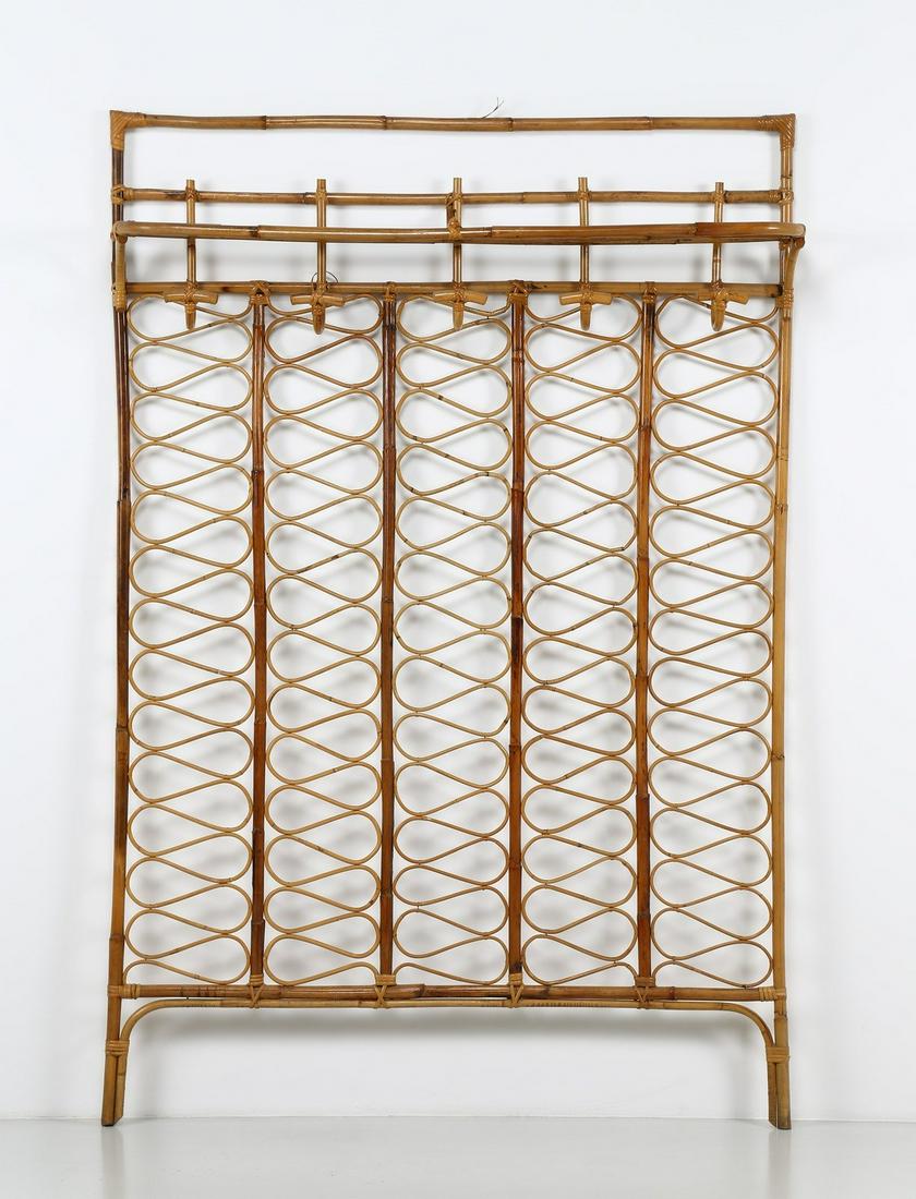 MANIFATTURA ITALIANA Coat hangers, 60s.: ITALIAN WORK Coat hangers, 60s. Giunco.. Cm 130,00 x 190,00 x 35,00.