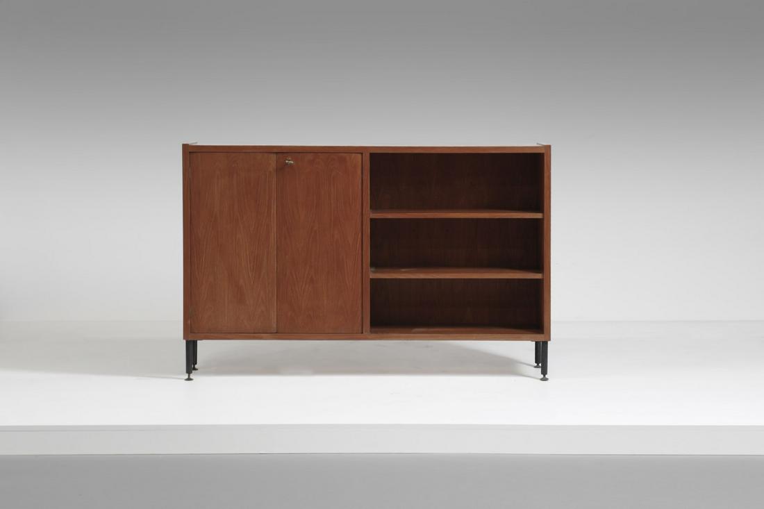 MANIFATTURA ITALIANA Sideboard, 50s.: ITALIAN WORK Sideboard, 50s. Plywood and metal. Cm 142,00 x 90,00 x 30,00.