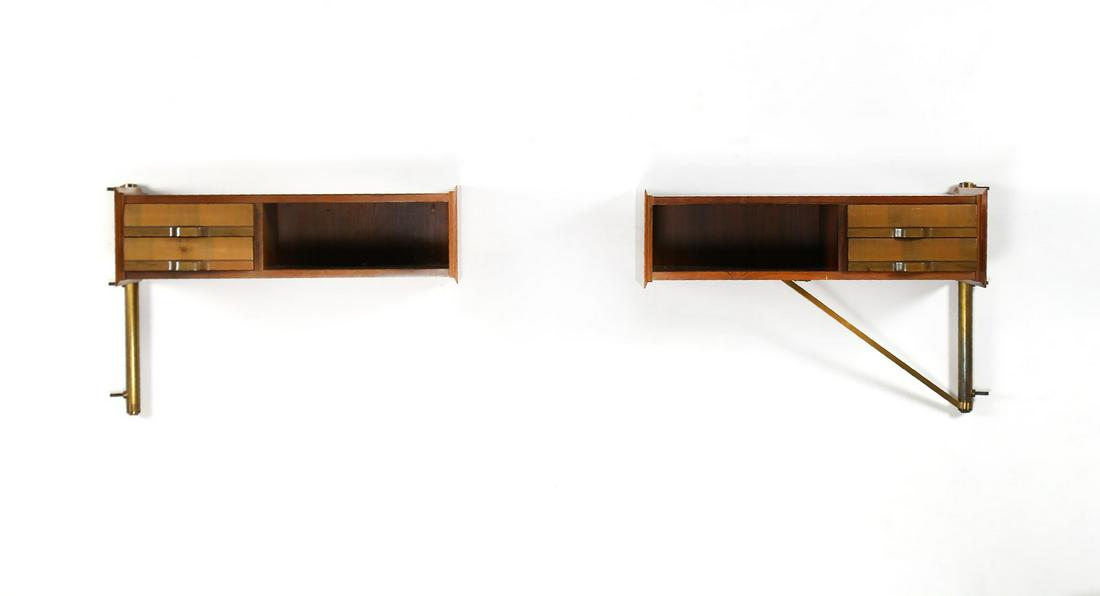 MANIFATTURA ITALIANA Pair of shelves anni '60.: ITALIAN WORK Pair of shelves anni '60. Walnut and brass.. Cm 350,00 x 122,00 x 35,00.