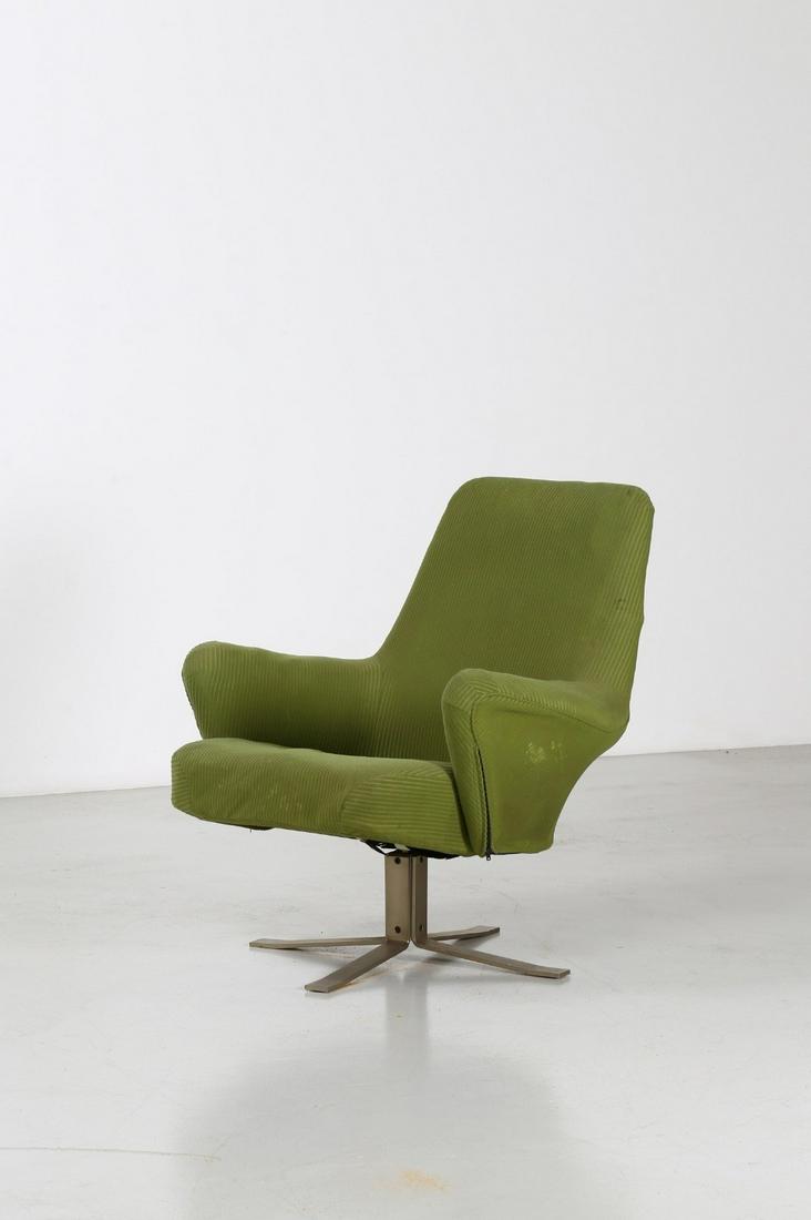 GIULIO MOSCATELLI Armchair, Formanova production, 60s.: Armchair, Formanova production, 60s. Steel and padded fabric.. Cm 80,00 x 85,00 x 70,00.