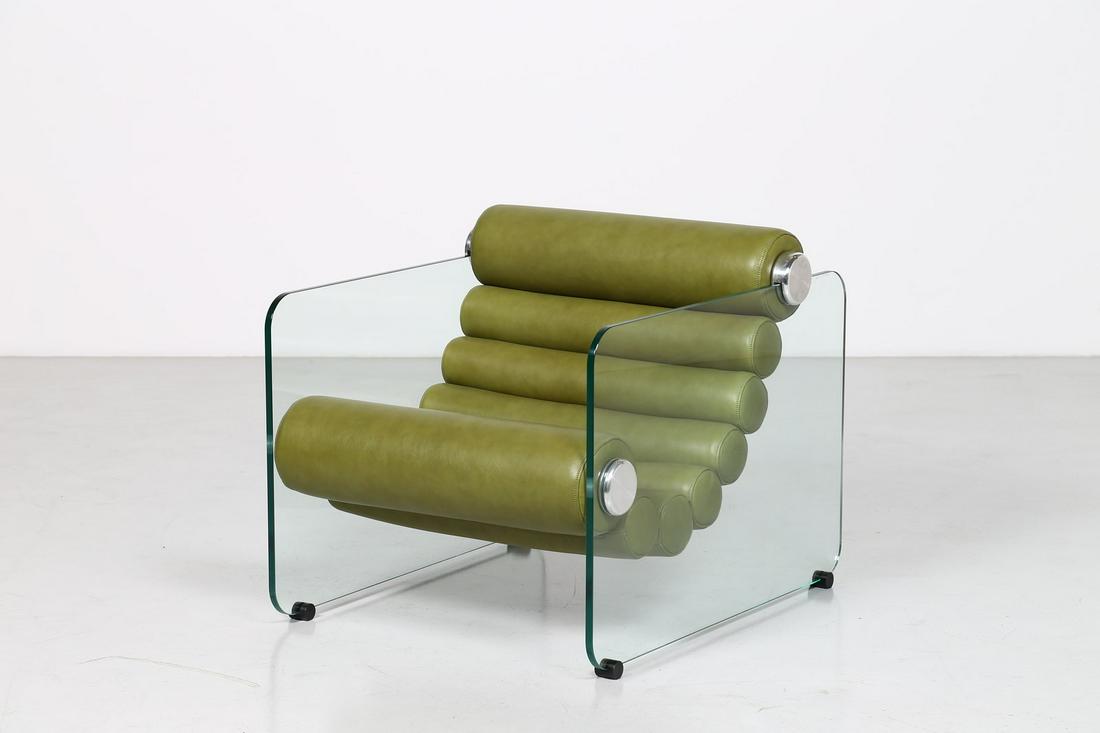 FABIO LENCI Hyaline model armchair, Comfort Line: Hyaline model armchair, Comfort Line production, 1970s. Ground crystal and padded leather. Cm 70,00 x 73,00 x 90,00.