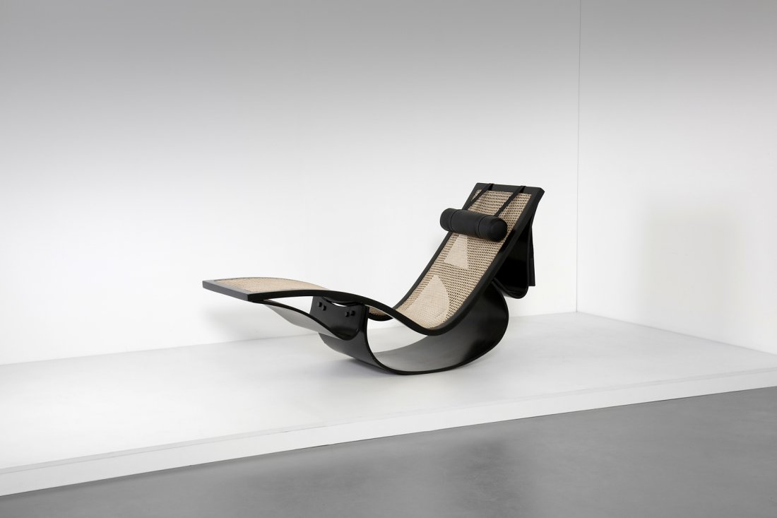 OSCAR  NIEMEYER Rio rocking chaise longue, 1970. (1 of 2)