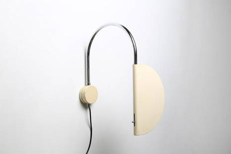 BRUNO GECCHELIN Wall light, Mezzaluna model, Skipper: Wall light, Mezzaluna model, Skipper production, 1975. Painted metal and chromed metal.. Cm 40,00 x 60,00 x 12,00.