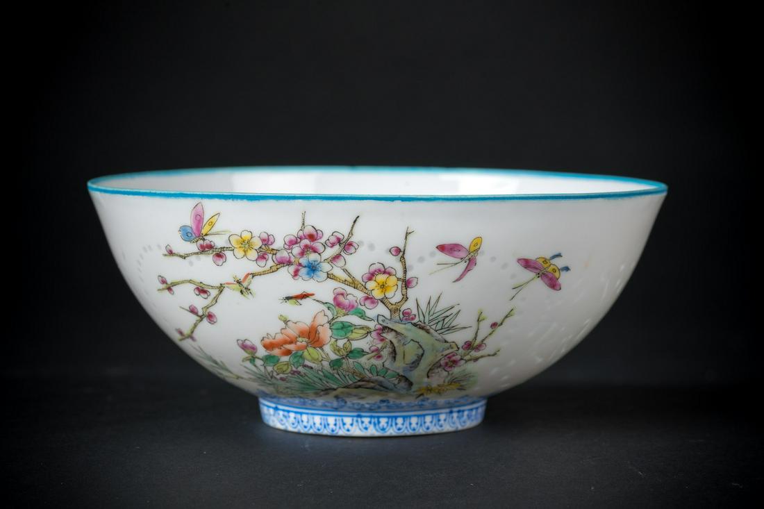 Arte Cinese  An egg shell porcelain cup painted with (1 of 5)