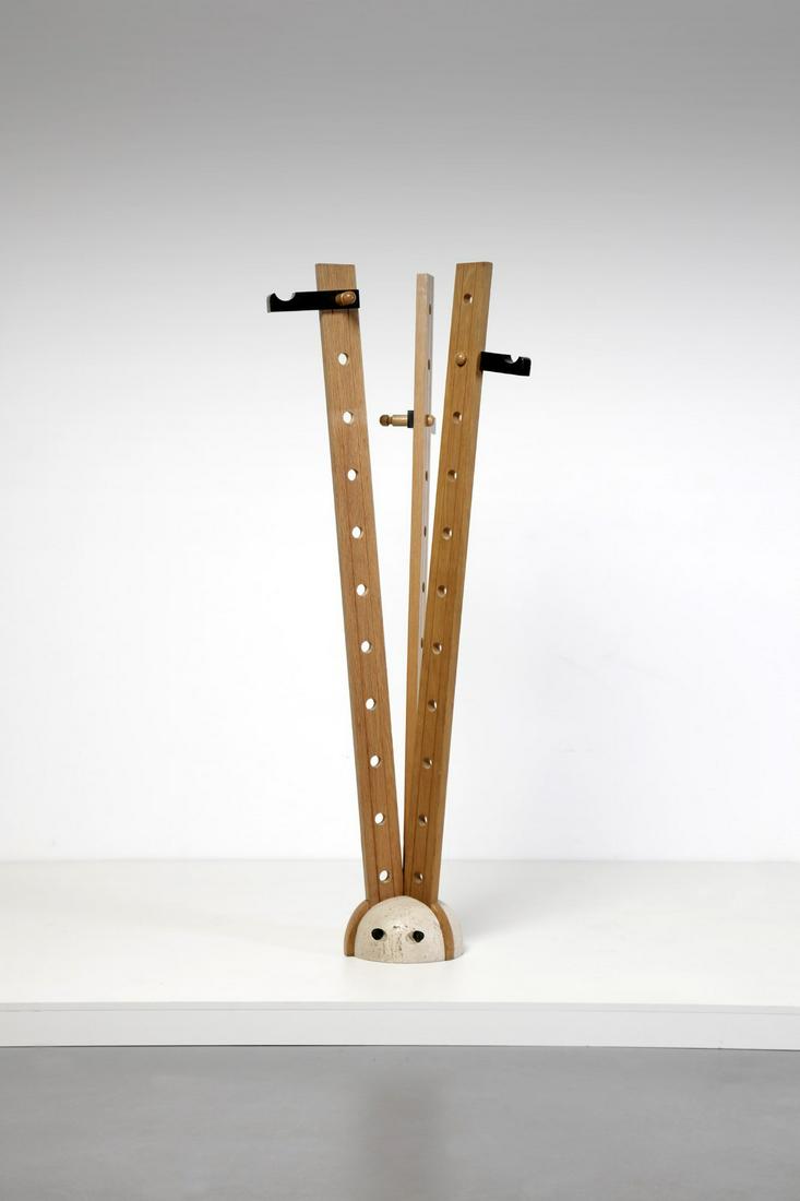 MANIFATTURA ITALIANA   1980s coat hanger. (1 of 3)