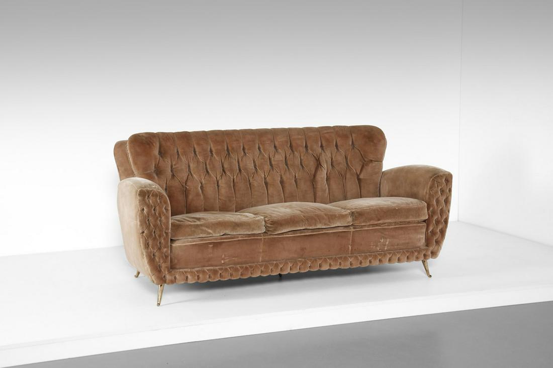 MANIFATTURA ITALIANA 1950s sofa.: ITALIAN WORK 1950s sofa. Wood and padding velvet.. Cm 190,00 x 86,00 x 93,00.