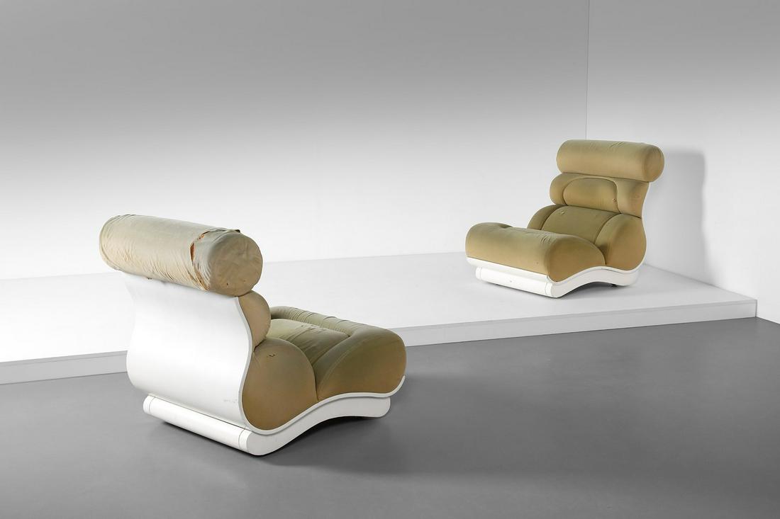 MANIFATTURA ITALIANA Pair of 1960s armchairs.: ITALIAN WORK Pair of 1960s armchairs. Lacquered wood and padded fabric.. Cm 73,00 x 82,00 x 95,00.