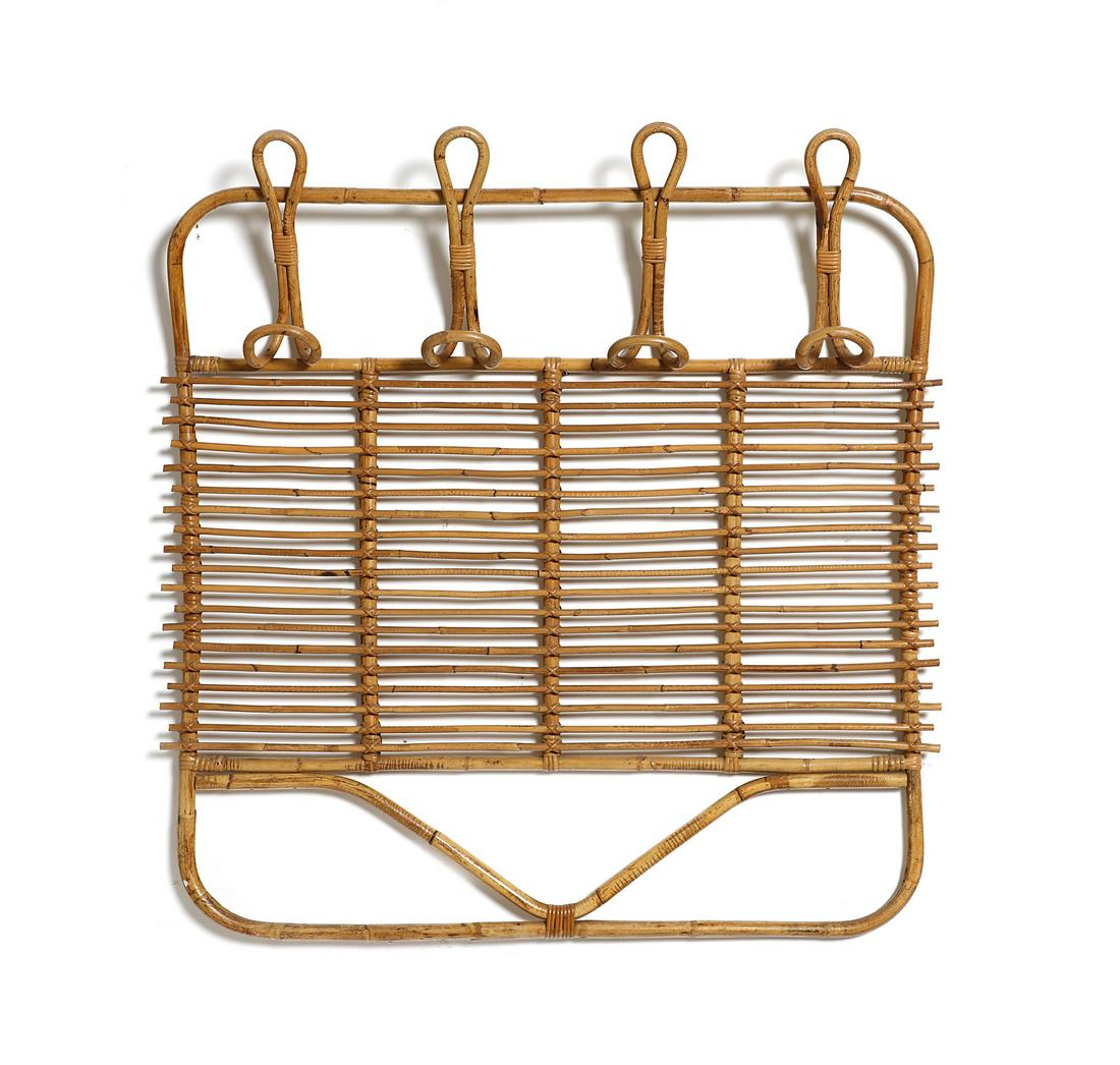 MANIFATTURA ITALIANA   Coat hanger. (1 of 2)
