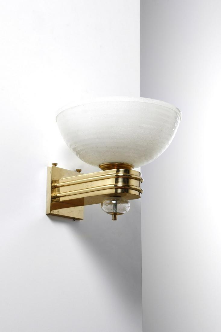 BAROVIER & TOSO Wall lamp.: Wall lamp. Murano glass and brass.. Cm 30,00 x 29,00 x 30,00. 1950s.