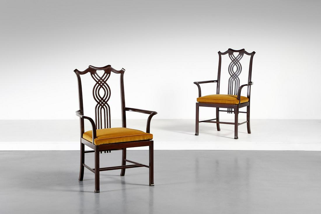 CARLO POZZI Pair of Cineraria chairs.: Pair of Cineraria chairs. Wood and padding velvet.. Cm 73,00 x 106,00 x 60,00. 1970s.