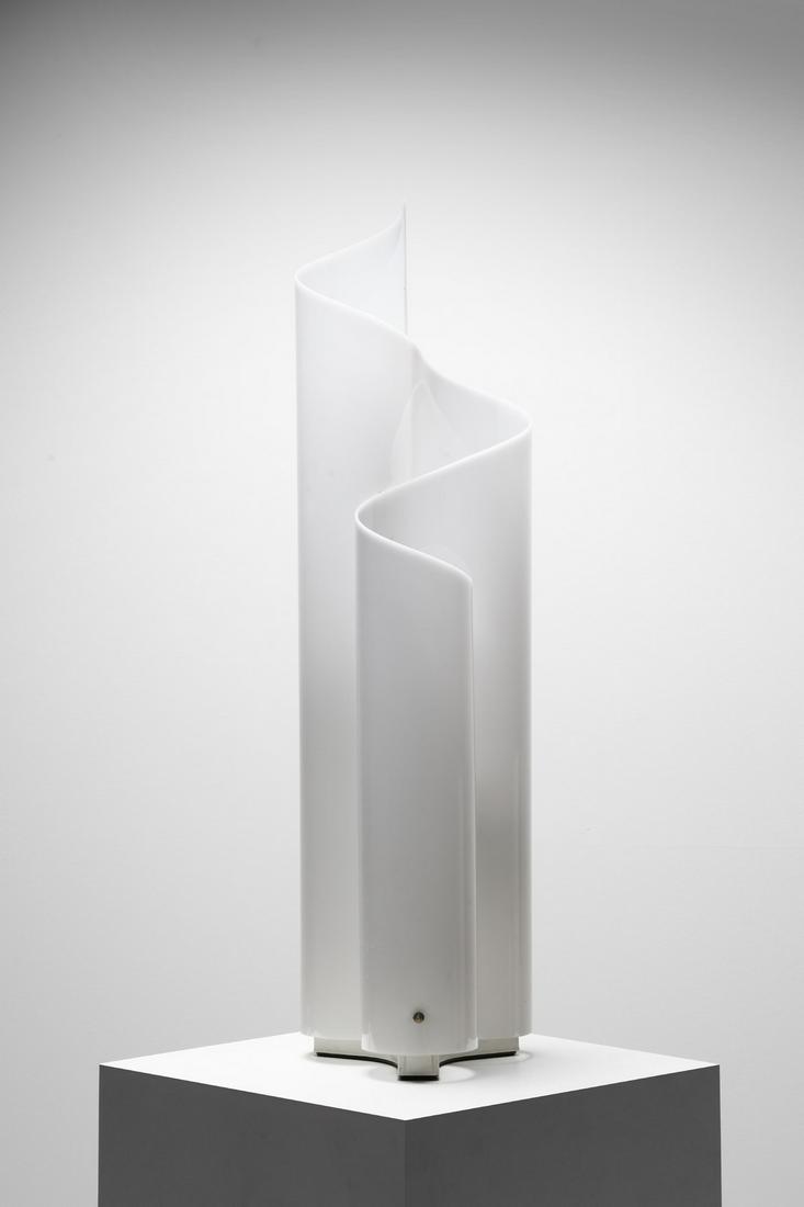 VICO MAGISTRETTI Mezzachimera table lamp, Artemide (1 of 3)
