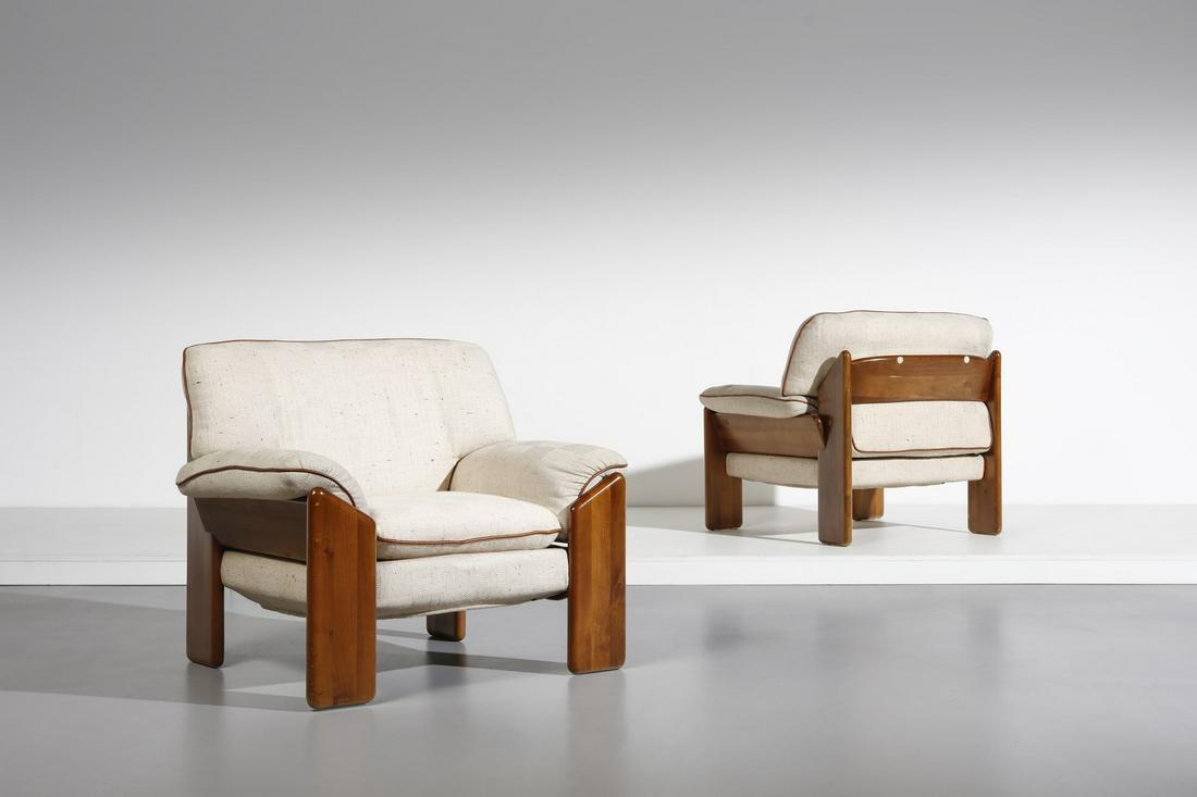 MARIO MARENCO Pair of armchairs for Mobilgirgi. (1 of 3)