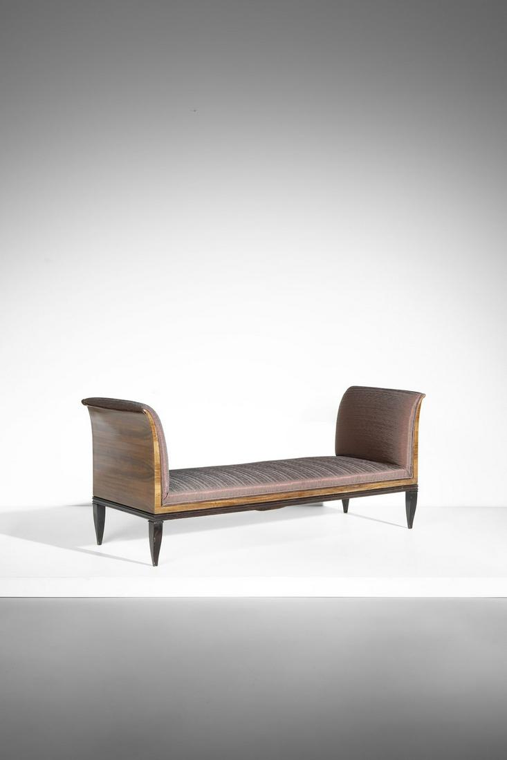 GIO PONTI Dormeuse for Domus Nova.: Dormeuse for Domus Nova. 1930. Walnut and padded fabric.. Cm 200,00 x 84,00 x 70,00. The lot is accompanied by the authentication n. 21237/000 of the Gio Ponti Archive, Milan.