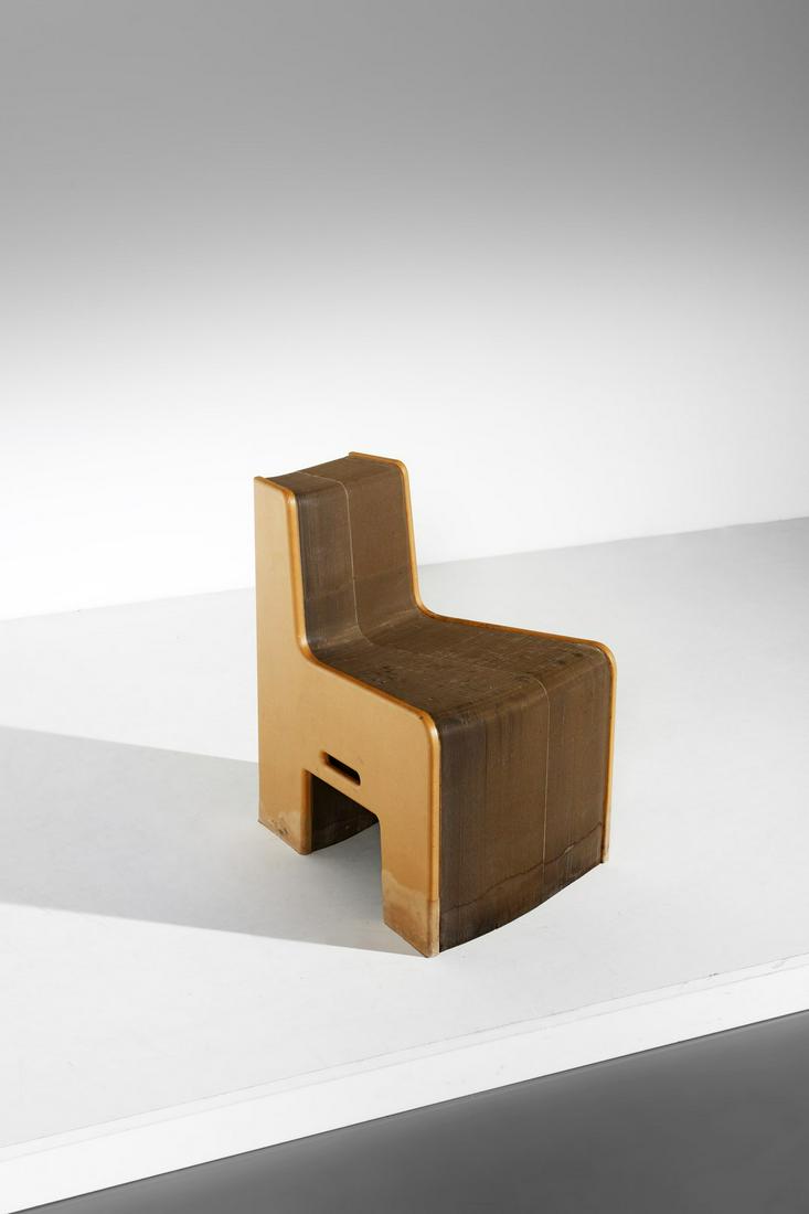 CHISHEN CHIU Flexible LOVE seat. (1 of 4)