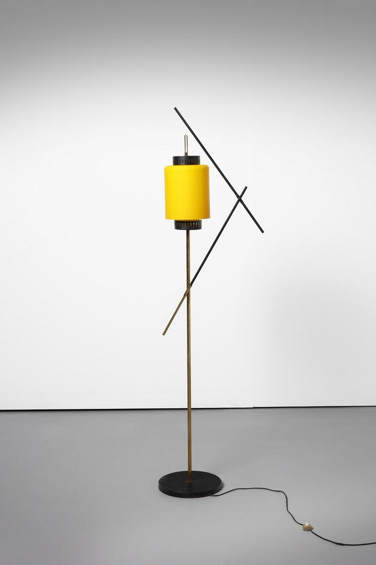 VINICIO VIANELLO Floor lamp for Vistosi.: Floor lamp for Vistosi. Painted metal, brass and satin glass.. Cm 45,00 x 170,00 x 24,00. 1950s.