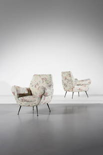 GIGI RADICE Pair of armchairs.: Pair of armchairs. Painted metal, brass and padded fabric.. Cm 66,00 x 87,00 x 71,00. 1950s.