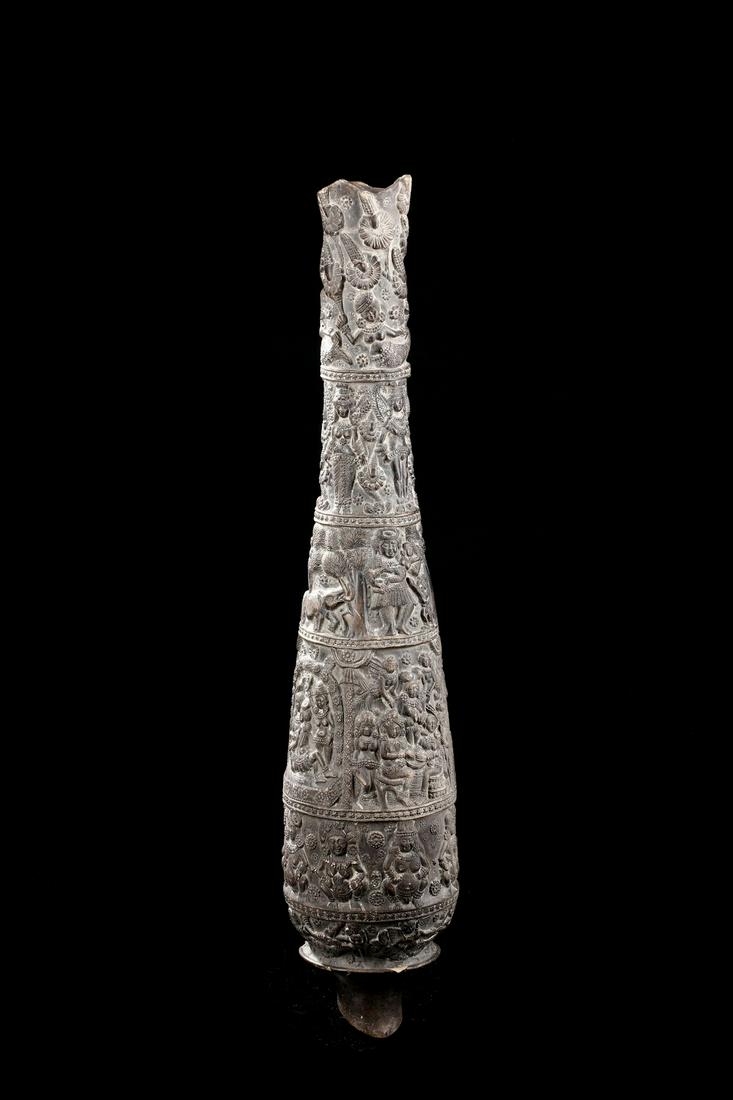 Arte Indiana  A large Chandraketugarh terracotta vase India, West Bengal, Shunga period, 1st century (1 of 9)