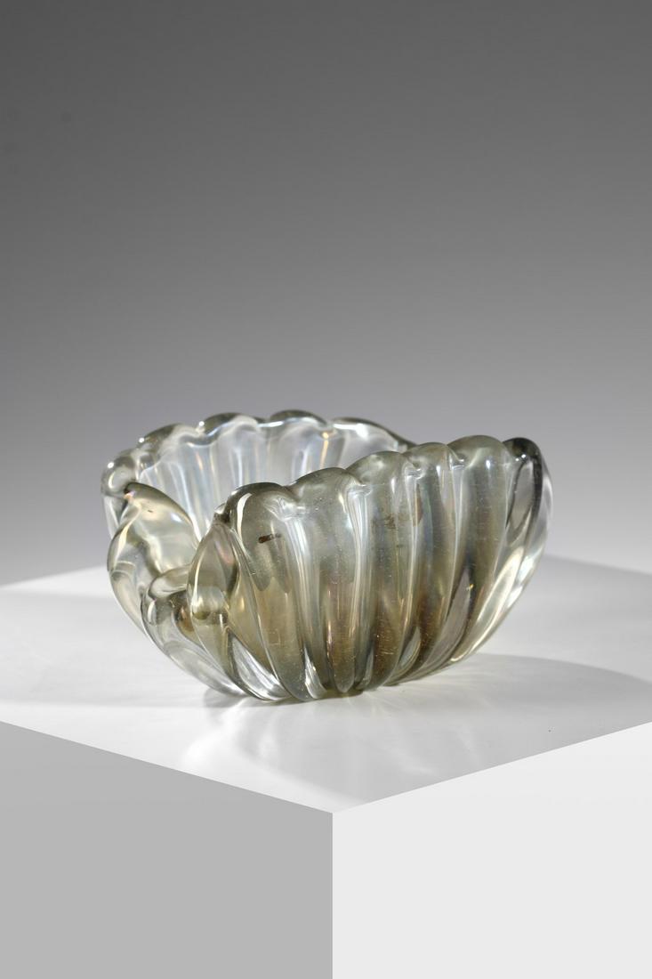 SEGUSO VETRI D'ARTE  attributed. Cup in ribbed glass sommerso in gray, iridescent surface. (1 of 4)