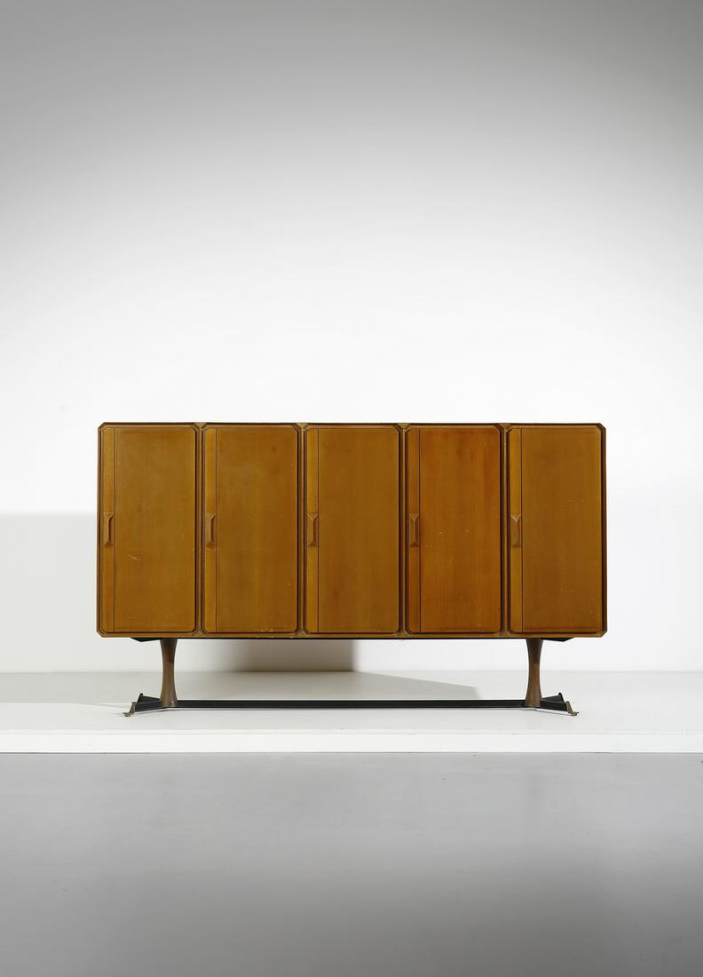 GALLERIA MOBILI D'ARTE - CANTU'  Credenza. (1 of 8)