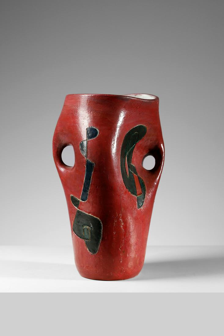 AGENORE FABBRI Vase.: Vase. 1952. Painted majolica. Cm 17,00 x 30,00 x 13,00. Signature and year under the base.