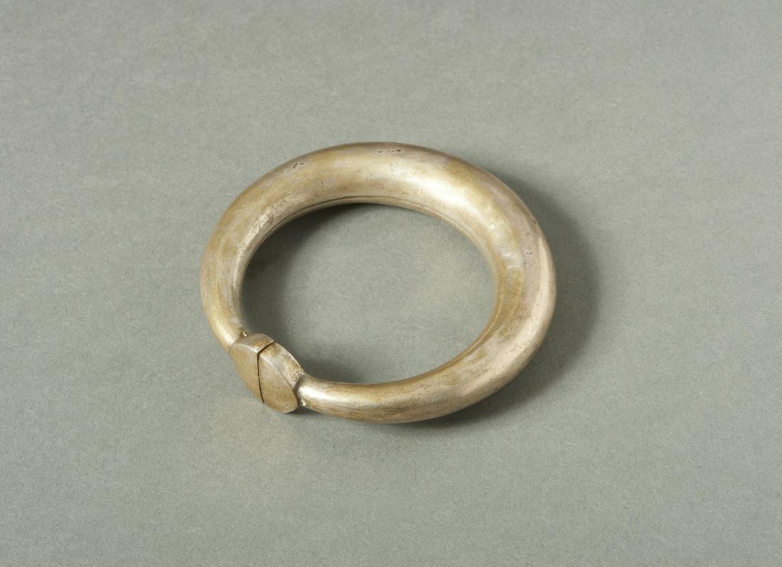 Arte Indiana  India Rajasthan. Silver bracelet. . (1 of 2)