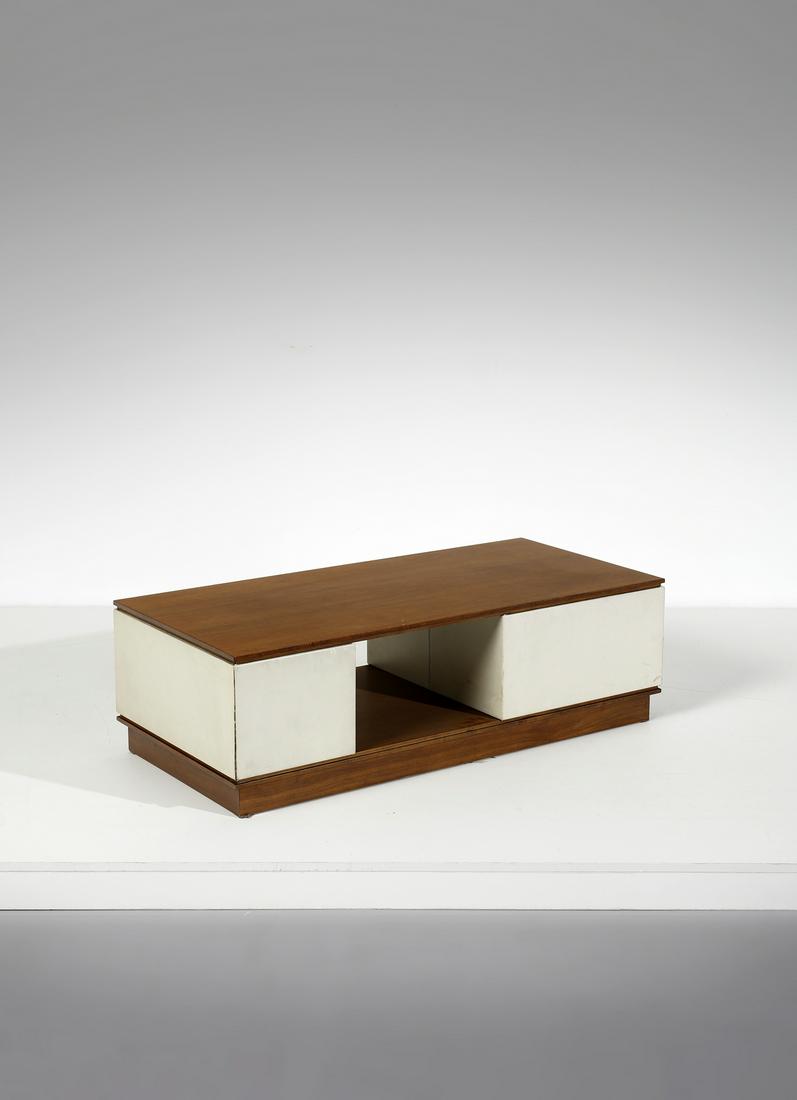 MANIFATTURA ITALIANA Coffee table.: ITALIAN WORK Coffee table. Wood.. Cm 121,00 x 36,00 x 57,00. second half of the XXth century