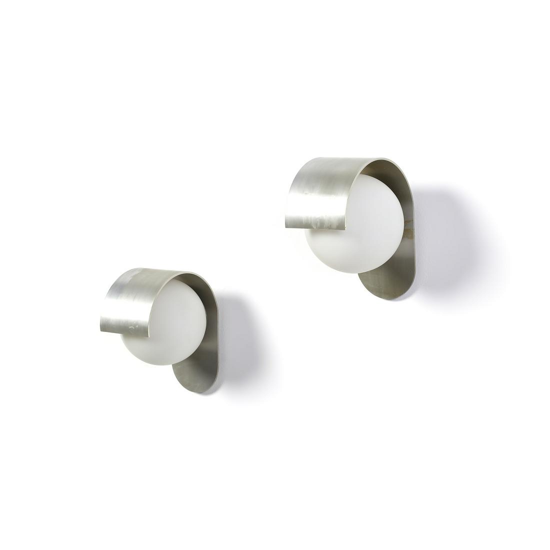 PIA GUIDETTI CRIPPA Pair of wall lamps for Lumi. (1 of 3)