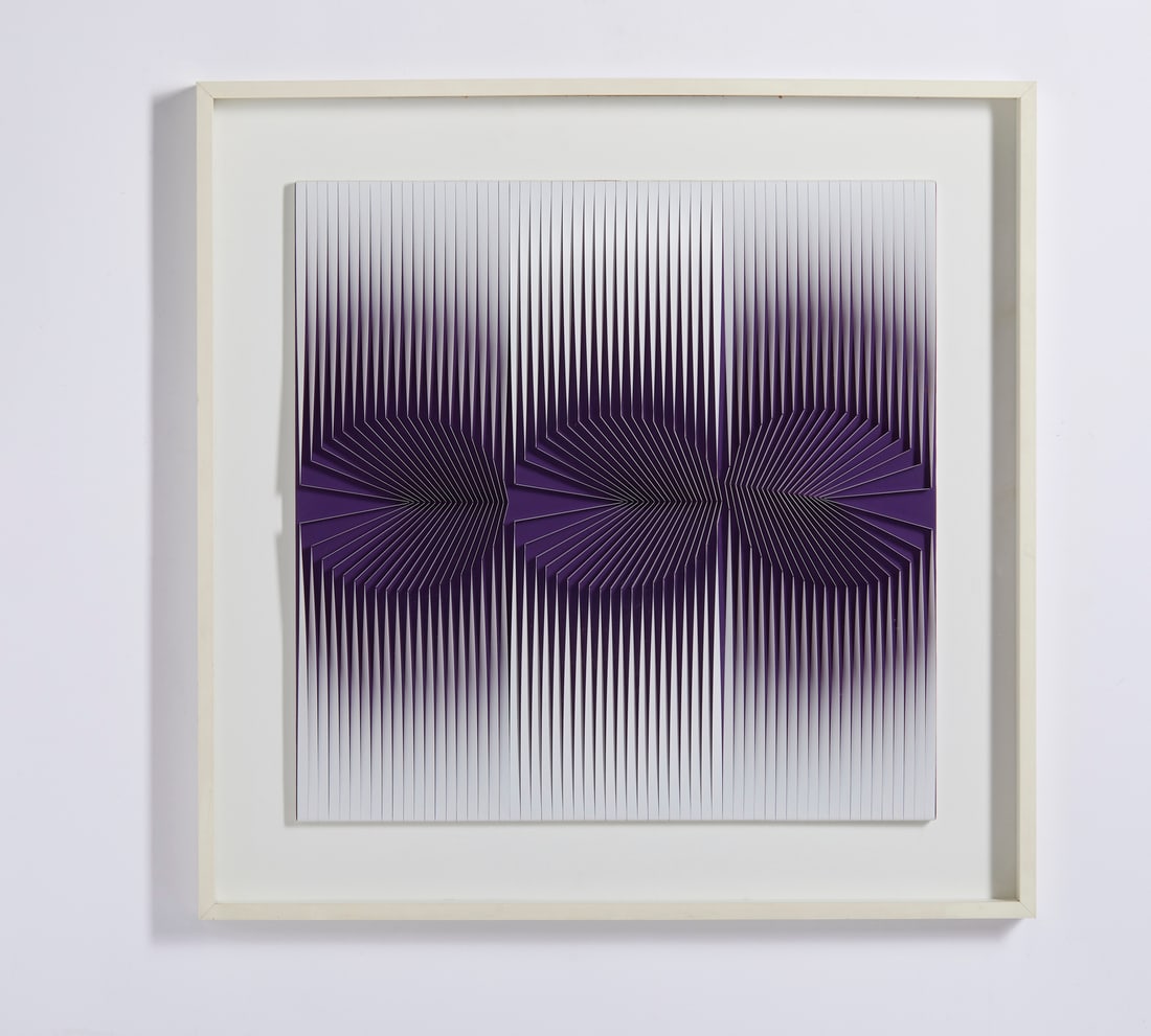 ALBERTO BIASI Contrazione-espansione.: BIASI ALBERTO (n. 1937) Contrazione-espansione. 1970. Acrilico e pvc su tavola. Cm 60,00 x 60,00. Al retro firma, titolo, anno ed etichetta Arte Struktura, Milano. Autentica dell'artista su fotografia