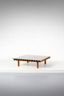 GIANFRANCO FRATTINI Kyoto coffee table.: FRATTINI GIANFRANCO (1926 - 2004) Kyoto coffee table. 1974. Beech wood and glass.. Cm 122,00 x 35,00 x 122,00.