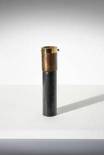 STILNOVO SP22 floor ashtray, Milan.: STILNOVO SP22 floor ashtray, Milan. Painted metal and brass.. Cm 16,00 x 62,00 x 14,00. 1960s.Literature: Catalogo Stilnovo n. 10