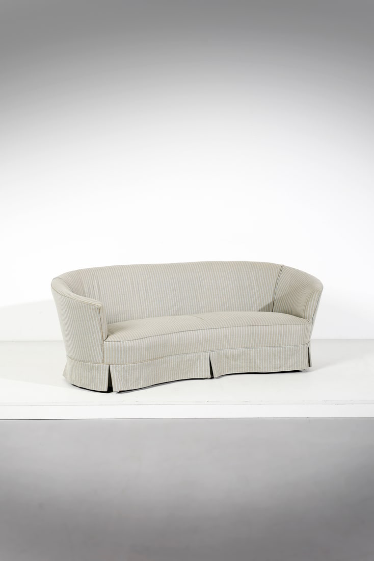 MANIFATTURA ITALIANA Sofa.: ITALIAN WORK Sofa. Wood and padded fabric.. Cm 195,00 x 70,00 x 85,00. 1950s.
