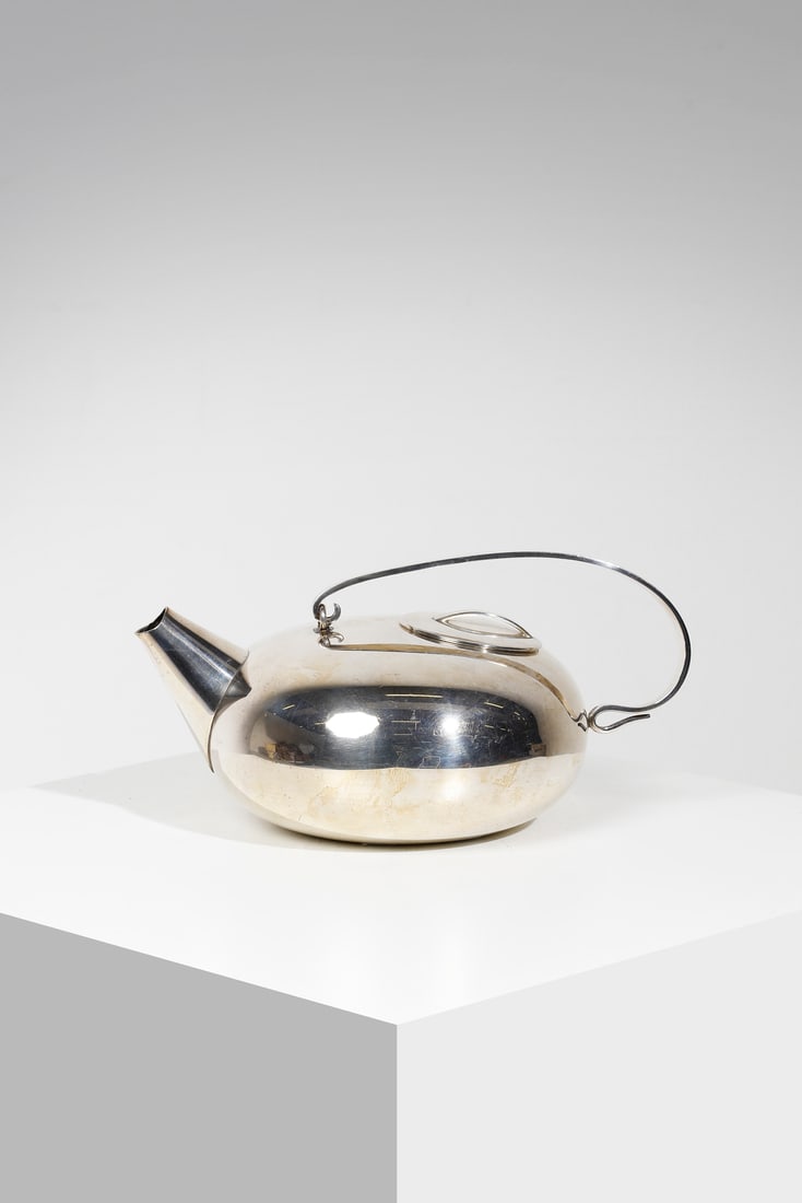 LINO  SABBATINI Boule teapot for Christofle, Italy/France. (1 of 5)