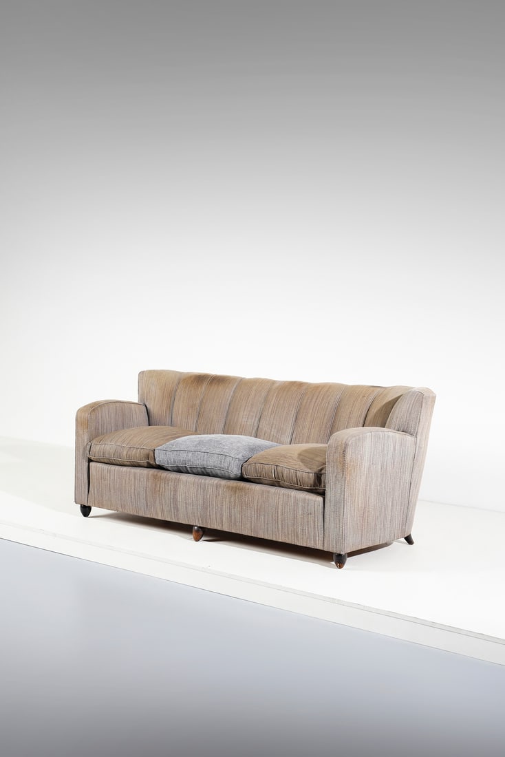 MANIFATTURA ITALIANA Three-seater sofa.: ITALIAN WORK Three-seater sofa. Wood and padded fabric.. Cm 193,00 x 76,00 x 90,00. 1940s / 1950s.