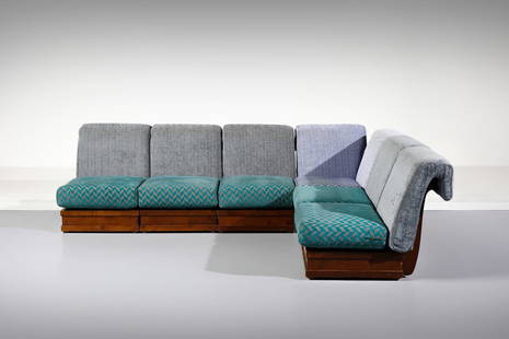 LUCIANO FRIGERIO Modular sofa (6 pieces).: FRIGERIO LUCIANO (1928 - 1999) Modular sofa (6 pieces). Wood and padded fabric.. . 1970s / 1980s.