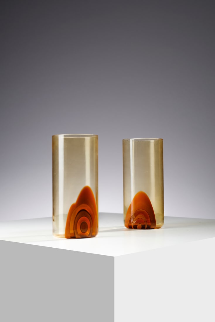 GIANMARIA POTENZA Pair of glasses for La Murrina, Murano.: POTENZA GIANMARIA (n. 1936) Pair of glasses for La Murrina, Murano. Pagliesco glass decorated with large murrine.. Cm 6,00 x 13,00 x 6,00. 1960s.
