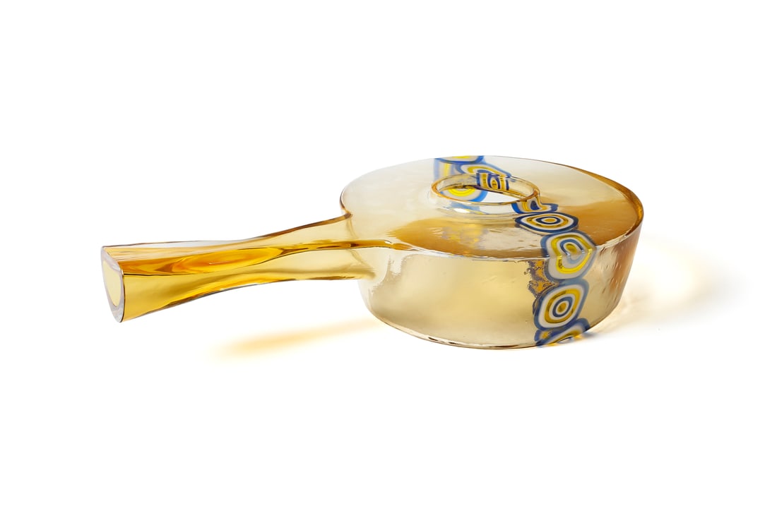 GIANMARIA POTENZA Chitarra large vase-sculpture for La Murrina, Murano.: POTENZA GIANMARIA (n. 1936) Chitarra large vase-sculpture for La Murrina, Murano. Pagliesco glass decorated with yellow, blue and lattimo murrine.. Cm 33,00 x 56,00 x 11,00. 1960s.Literature: La Murri