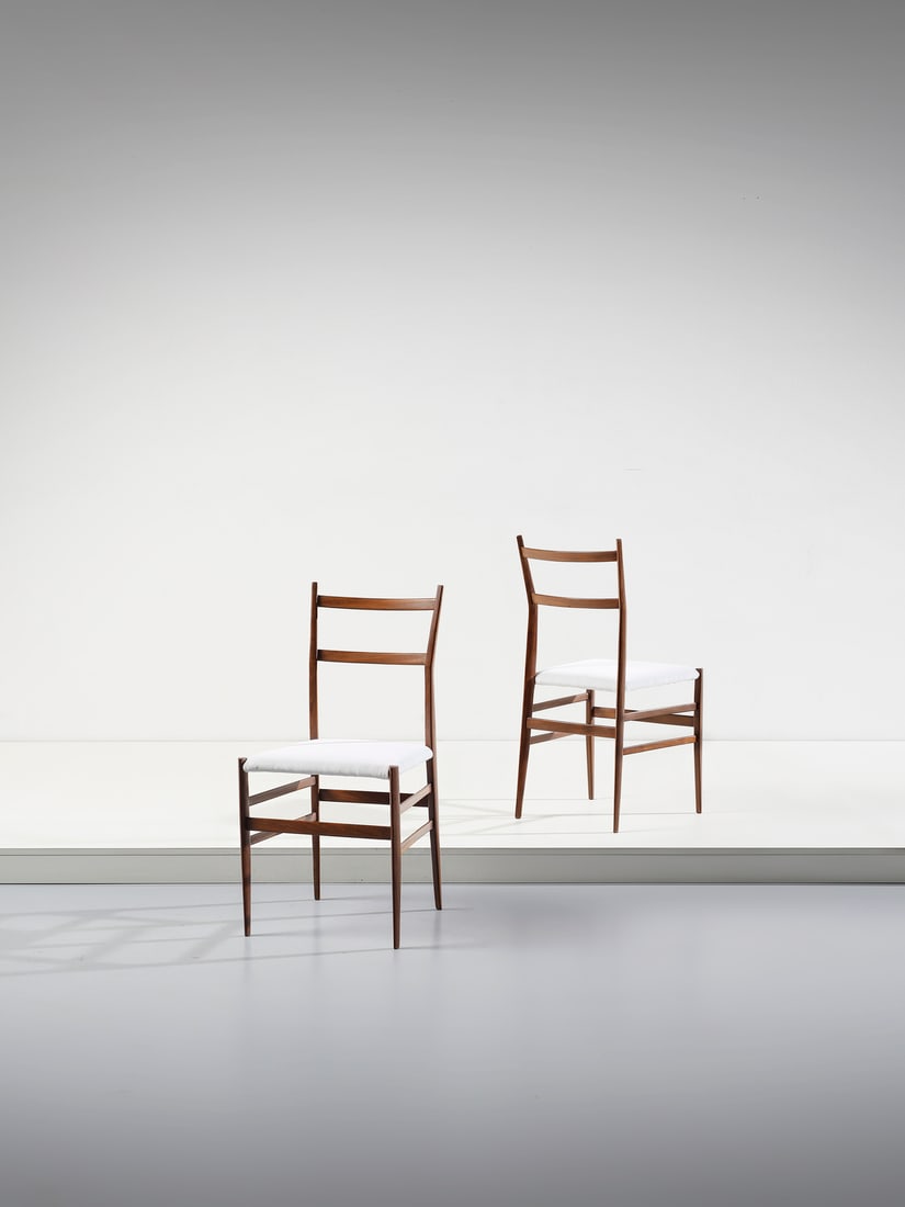 GIO PONTI Pair of 699 Superleggera chairs for Cassina, Meda. (1 of 4)