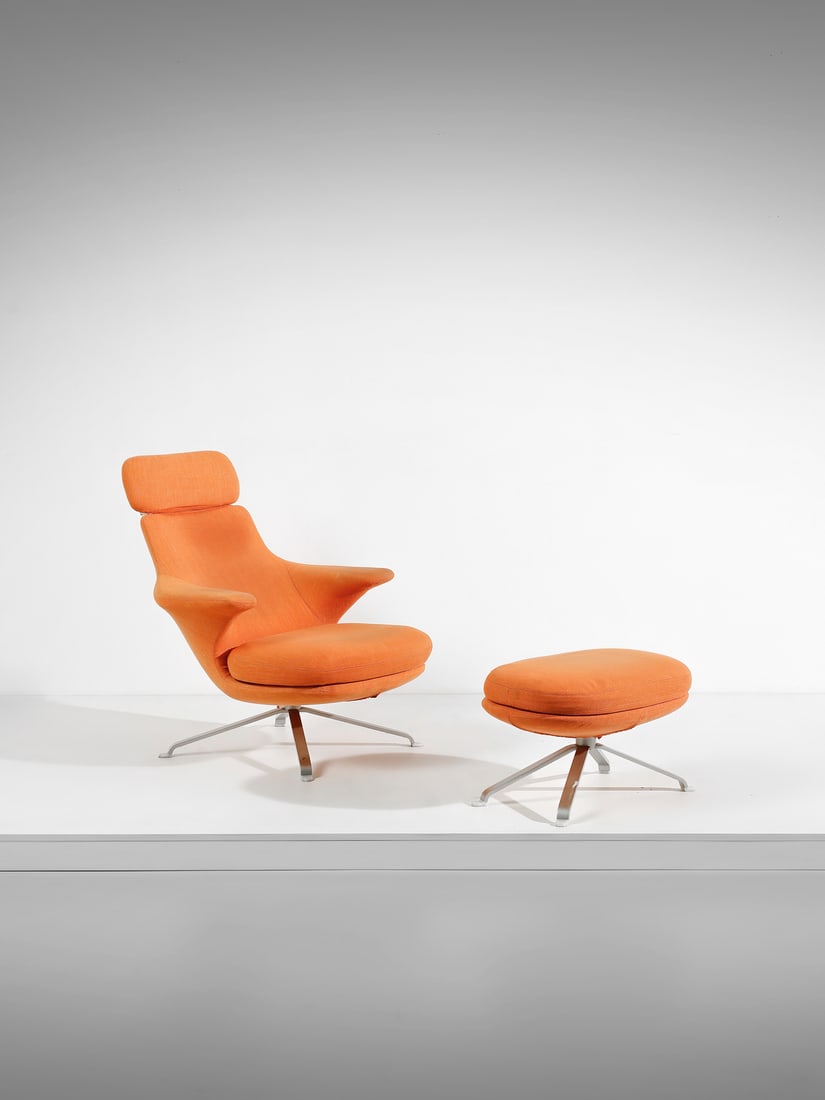 IRVINE JAMES Armchair with footrest for B&B Italia.: JAMES IRVINE Armchair with footrest for B&B Italia. Die-cast aluminum and padded fabric.. . Early 2000s.Dimensions: armchair 98 x 104 x 79 cm; footrest 41 x 47 x 67 cm