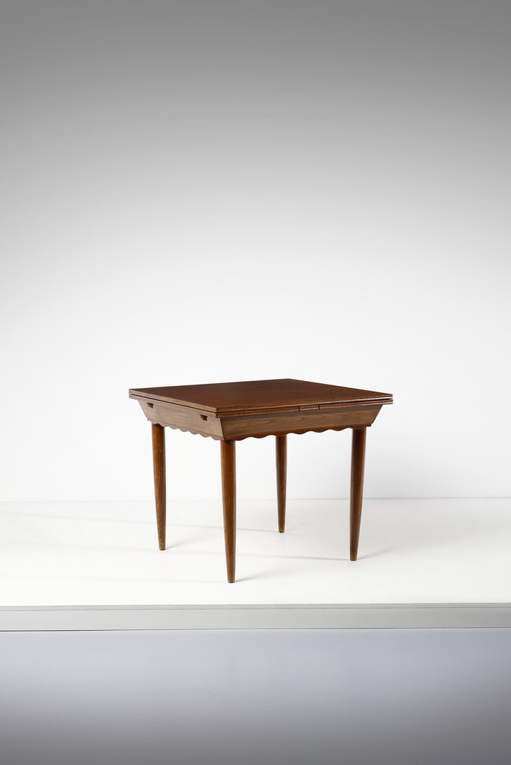 GUGLIELMO PECORINI Extendable table. (1 of 4)