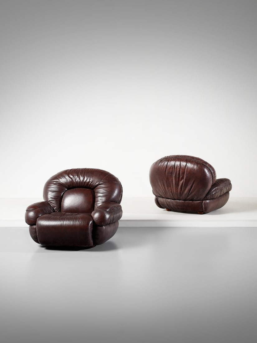 MANIFATTURA ITALIANA Pair of armchairs.: ITALIAN WORK Pair of armchairs. Wood and leather.. Cm 115,00 x 75,00 x 100,00. 1970s.
